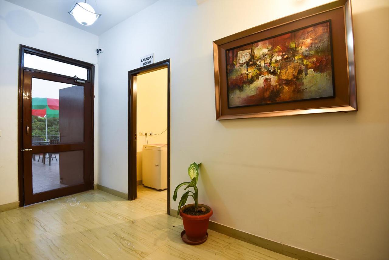 Studio Serviced Apartments Near Fortis Hospital Gurgaon Extérieur photo