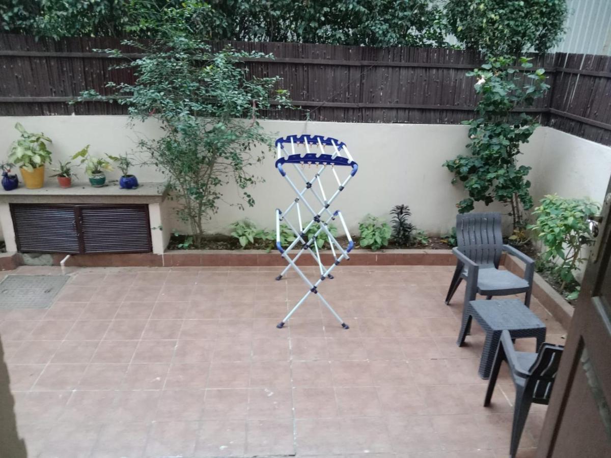 Studio Serviced Apartments Near Fortis Hospital Gurgaon Extérieur photo