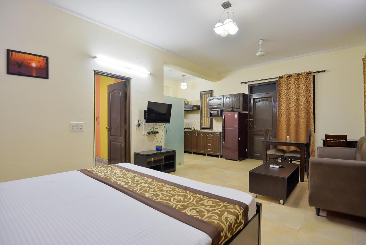 Studio Serviced Apartments Near Fortis Hospital Gurgaon Extérieur photo